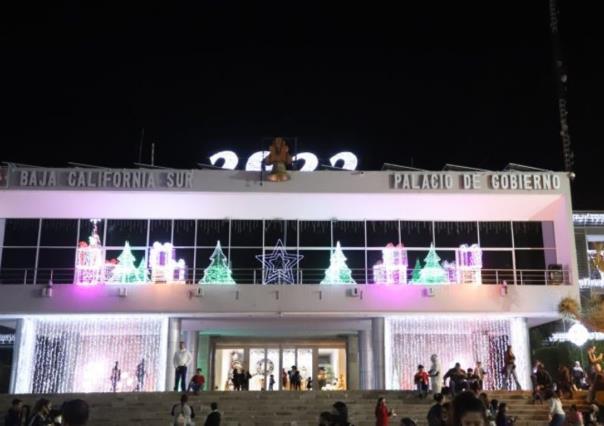 Invitan al tradicional encendido de luces navideñas en Palacio de Gobierno