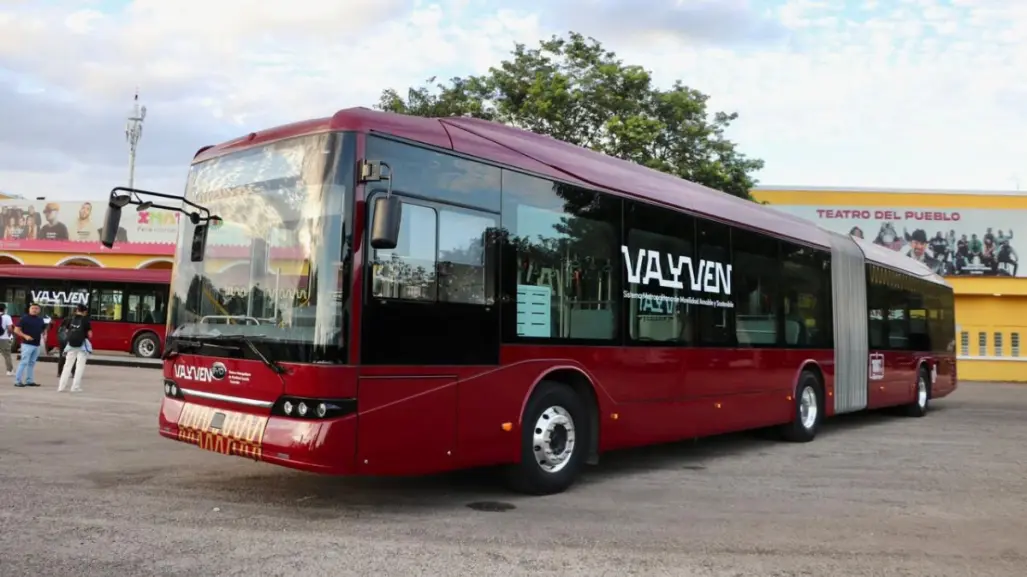 Va y Ven articulados en Mérida reciben banderazo de salida ¿en qué ruta van a operar?