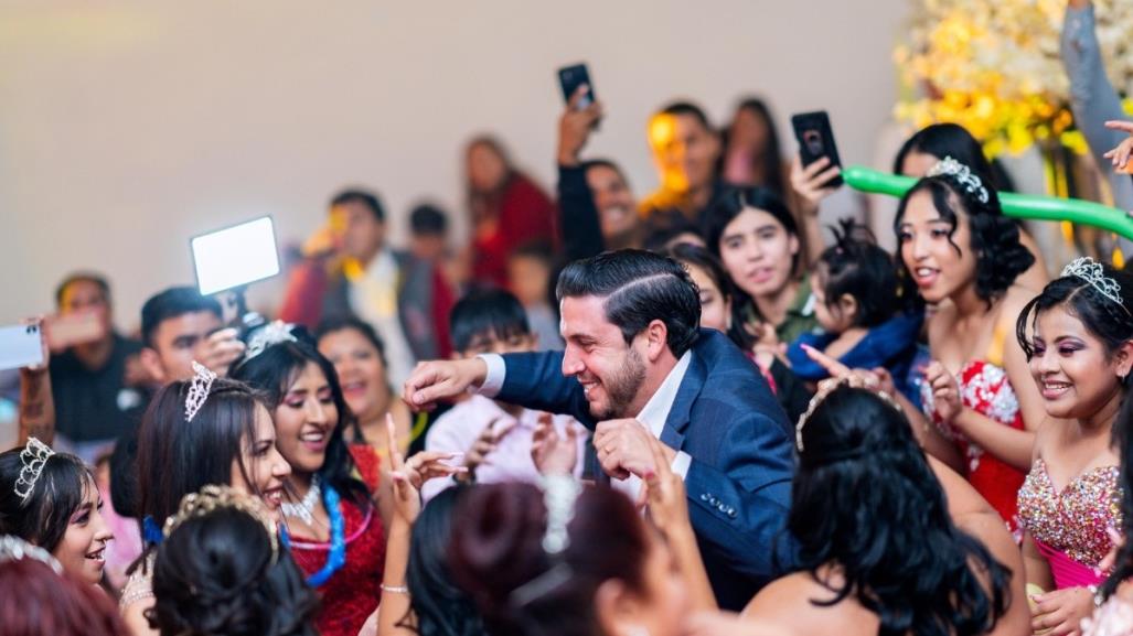 Emocionante evento, jóvenes de Salinas Victoria celebran sus quinceaños