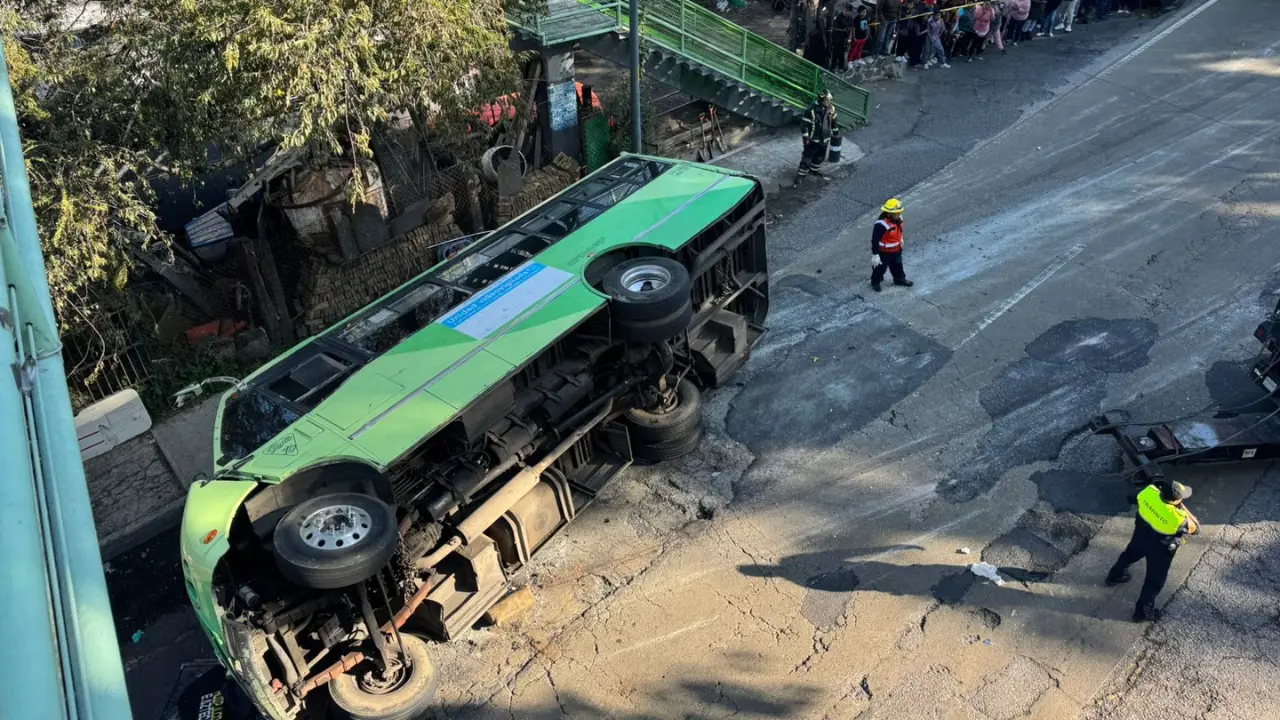 Accidente México-Cuernavaca. Créditos: X @RADICAL_TLAHUAC.