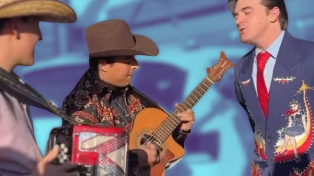 Drake Bell realiza una versión norteña del intro de Drake & Josh