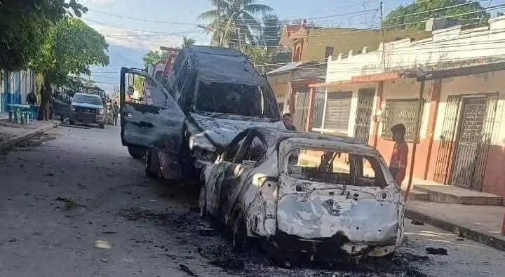 Se reportaron enfrentamientos y autos calcinados en Mapastepec. Foto: Cortesía.