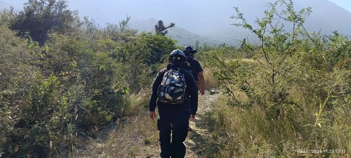 Rescatan a jóvenes extraviados en la Sierra Madre, en San Pedro