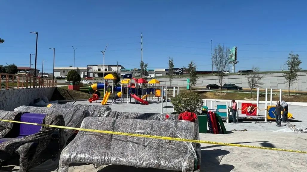 En área de juegos convierten el lago de La Gran Plaza