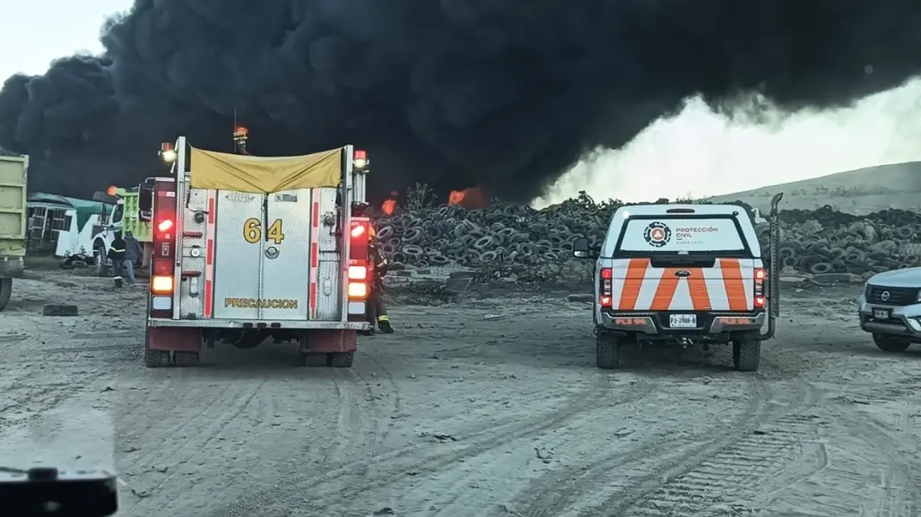 Incendio en SIMEPRODE, Protección Civil Nuevo León atiende emergencia