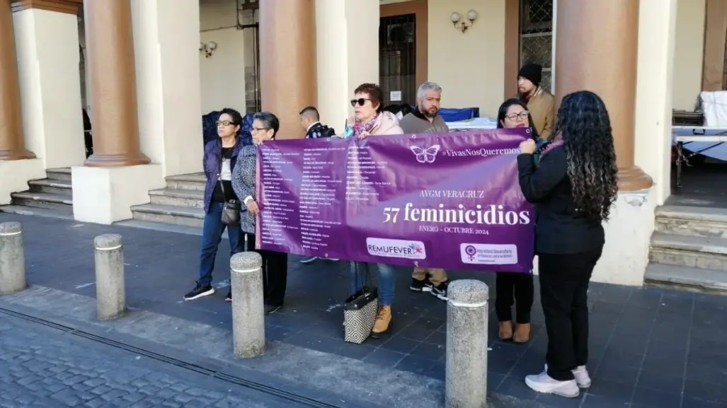 Desaparecieron 676 mujeres en Veracruz; no hubo marcha, solo corearon consignas y performance