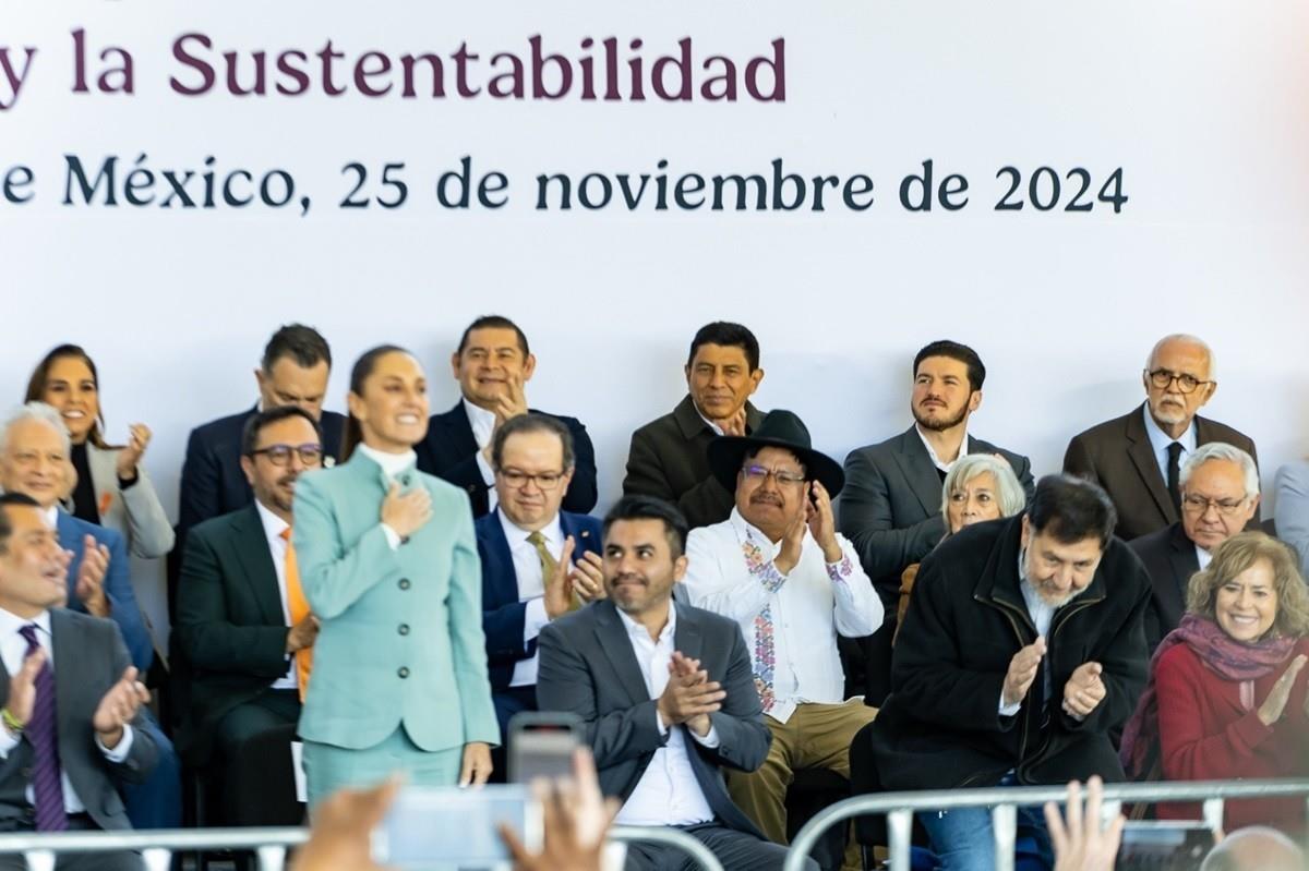 Samuel García firma Acuerdo Nacional por el Derecho Humano al Agua