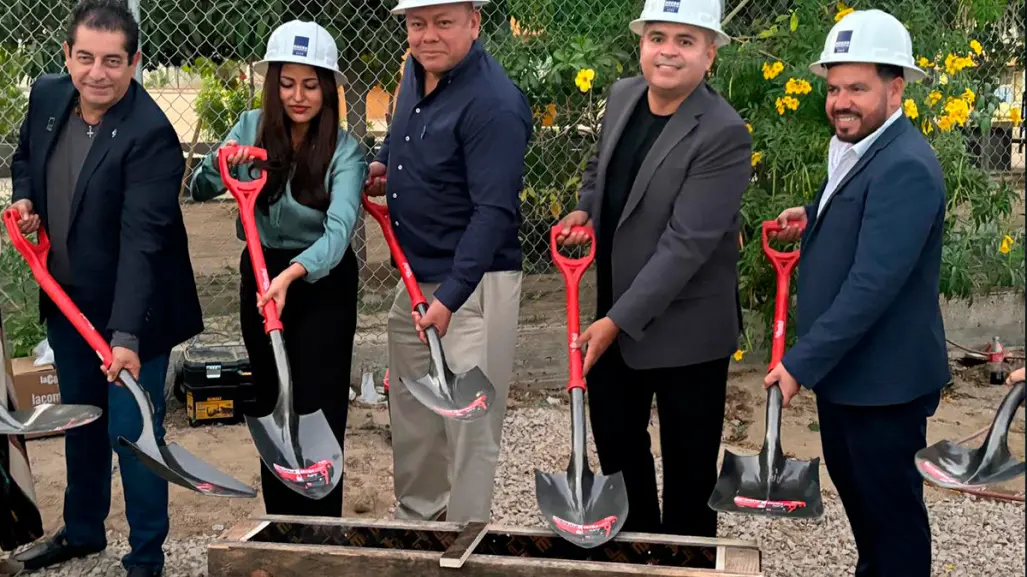 Colocan primera piedra de lo que será la sede del Colegio de Arquitectos de Los Cabos