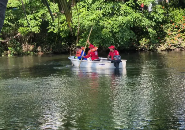 Enorme cocodrilo captura a persona en Laguna de las Ilusiones de Villahermosa, Tabasco