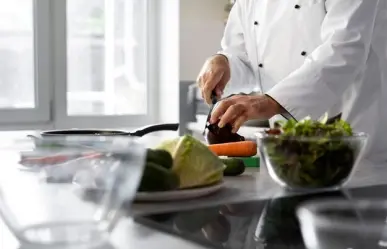 ¡Oh la lá! Chefs enseñan gastronomía a mujeres del penal Santiaguito