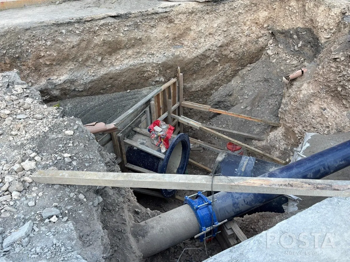 Agua y Drenaje alista trabajos de interconexión de tubería en Santa Catarina