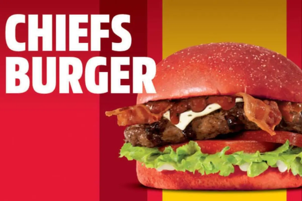 Carl´s Jr. es patrocinador oficial de los Chiefs de Kasas City de la NFL. Foto: @CarlsJrMex