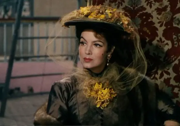 Conoce el vestido de María Félix, la diva del cine de oro, que se exhibe en el Museo de la Música