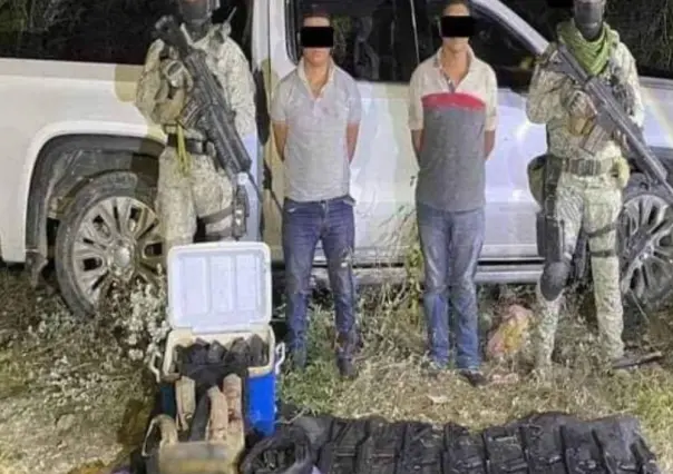 San Carlos, Tamaulipas: Ejército Mexicano detiene a dos con armas y vehículos blindados