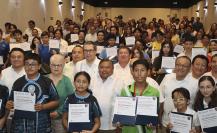 Reconocen a estudiantes yucatecos por participar en concursos de ciencias exactas