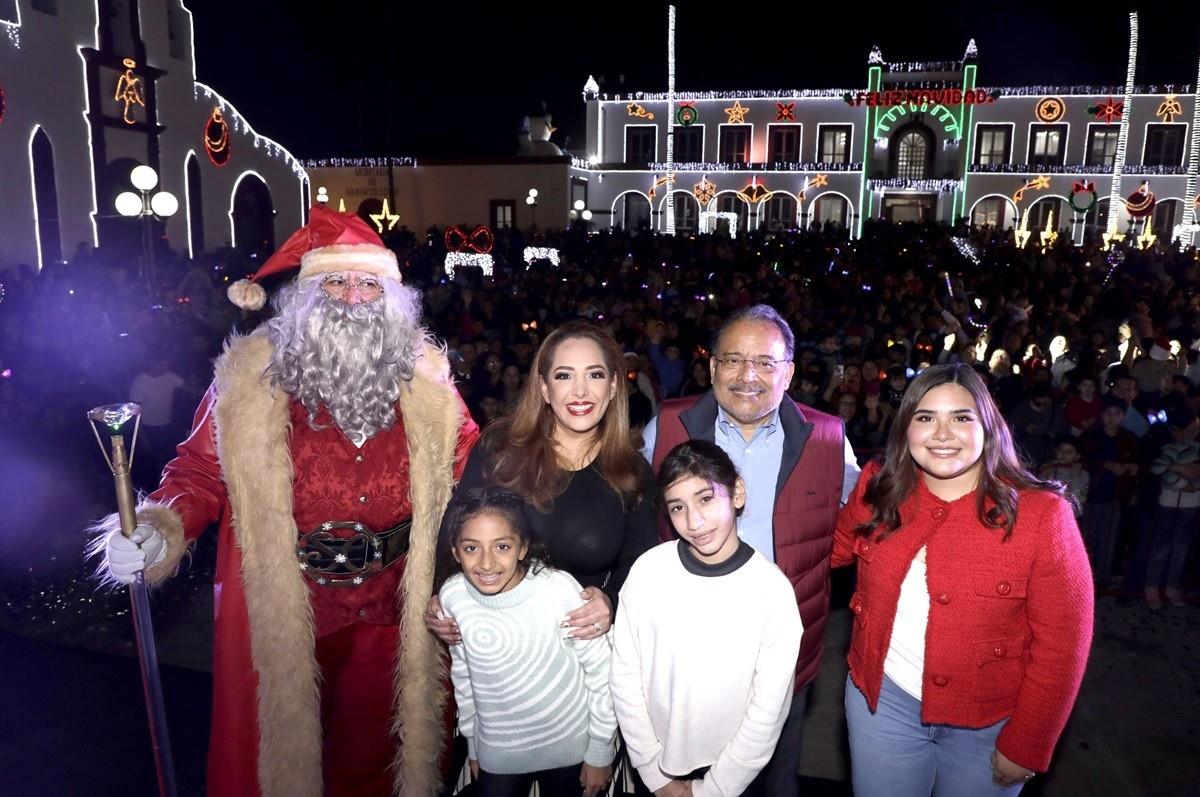 María Rosa Sandoval recibió reconocimiento por 30 años. Foto: Jorge López.