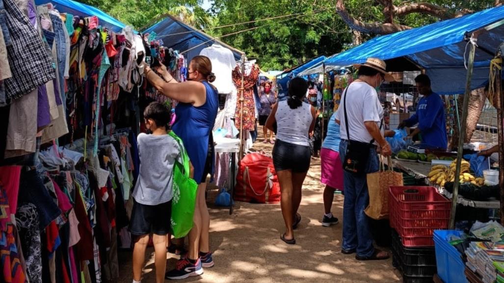 Estos son los 5 tianguis nocturnos más famosos de Mérida