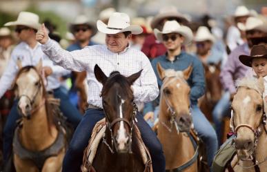 Feria Xmatkuil 2024: Gobernador participa en la cabalgata del 50 aniversario