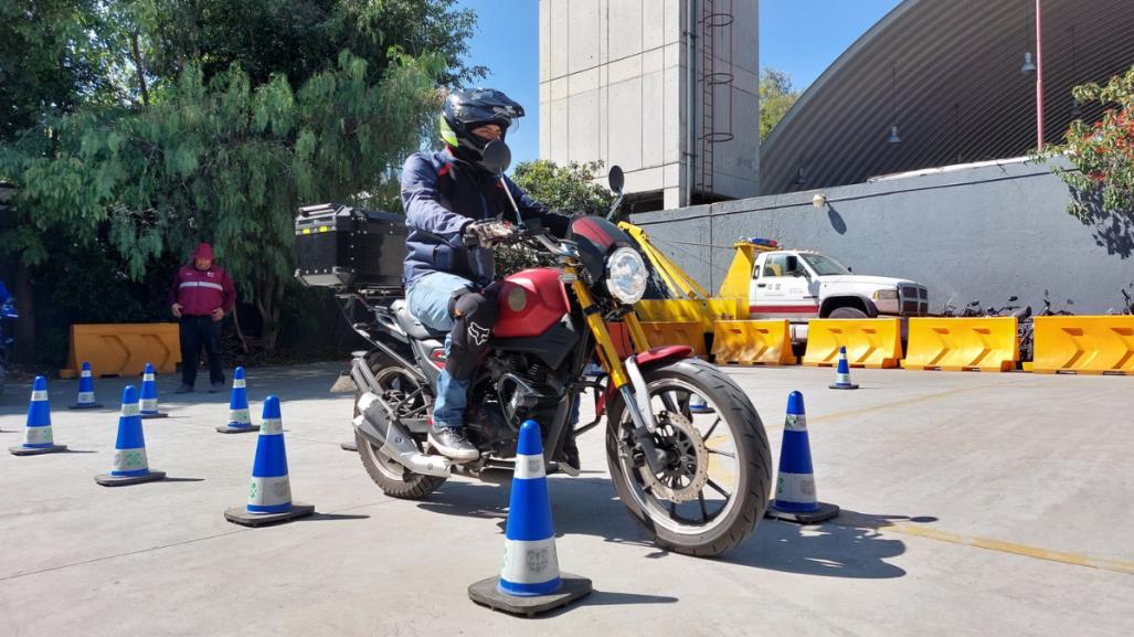 ¿Clases GRATIS? Así puedes asistir a la motoescuela de la CDMX