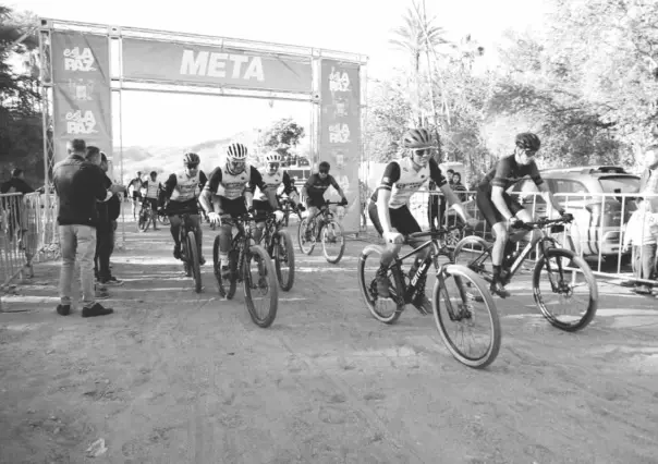 Ciclista fallece durante carrera del Festival de Maquecho en San Antonio