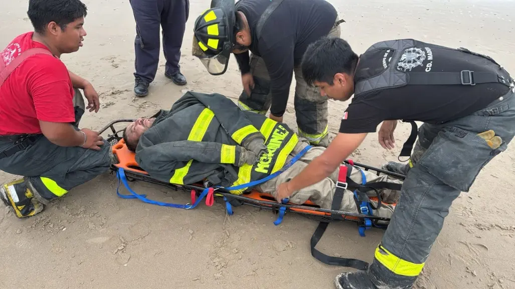 Ciudad Madero: Familia es rescatada de morir ahogada en Playa Miramar