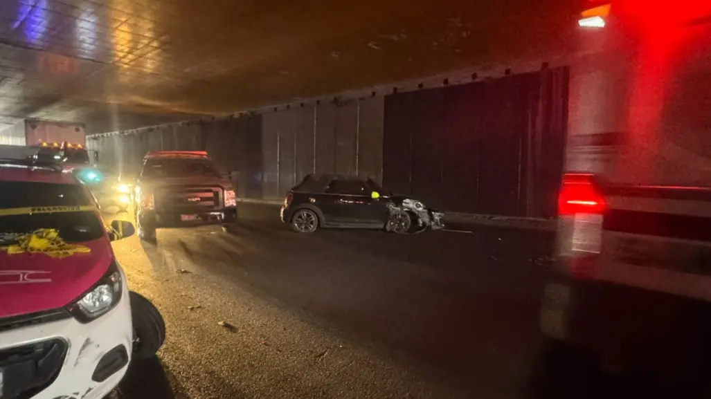 Muere hombre tras ser atropellado en bajo puente vehicular