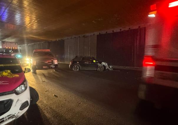 Muere hombre tras ser atropellado en bajo puente vehicular