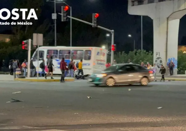 Retiran bloqueo tras 6 horas de colapso vial en la Vía Morelos en Ecatepec (VIDEO)