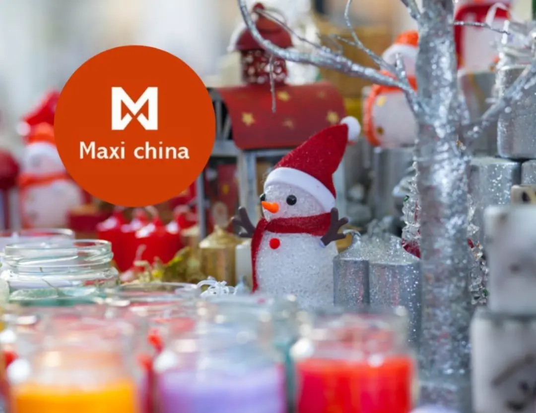 Artículos de Navidad que se pueden vender en las tiendas de Maxi China. Foto: Canva/Maxi China.