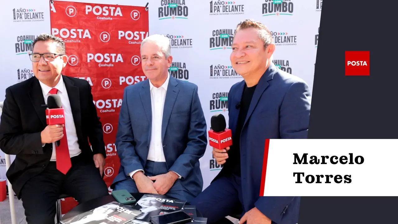 El diputado Marcelo Torres Cofiño junto a los periodistas Toño Moreno y Sadrach Santos. (Fotografía: Édgar Romero)