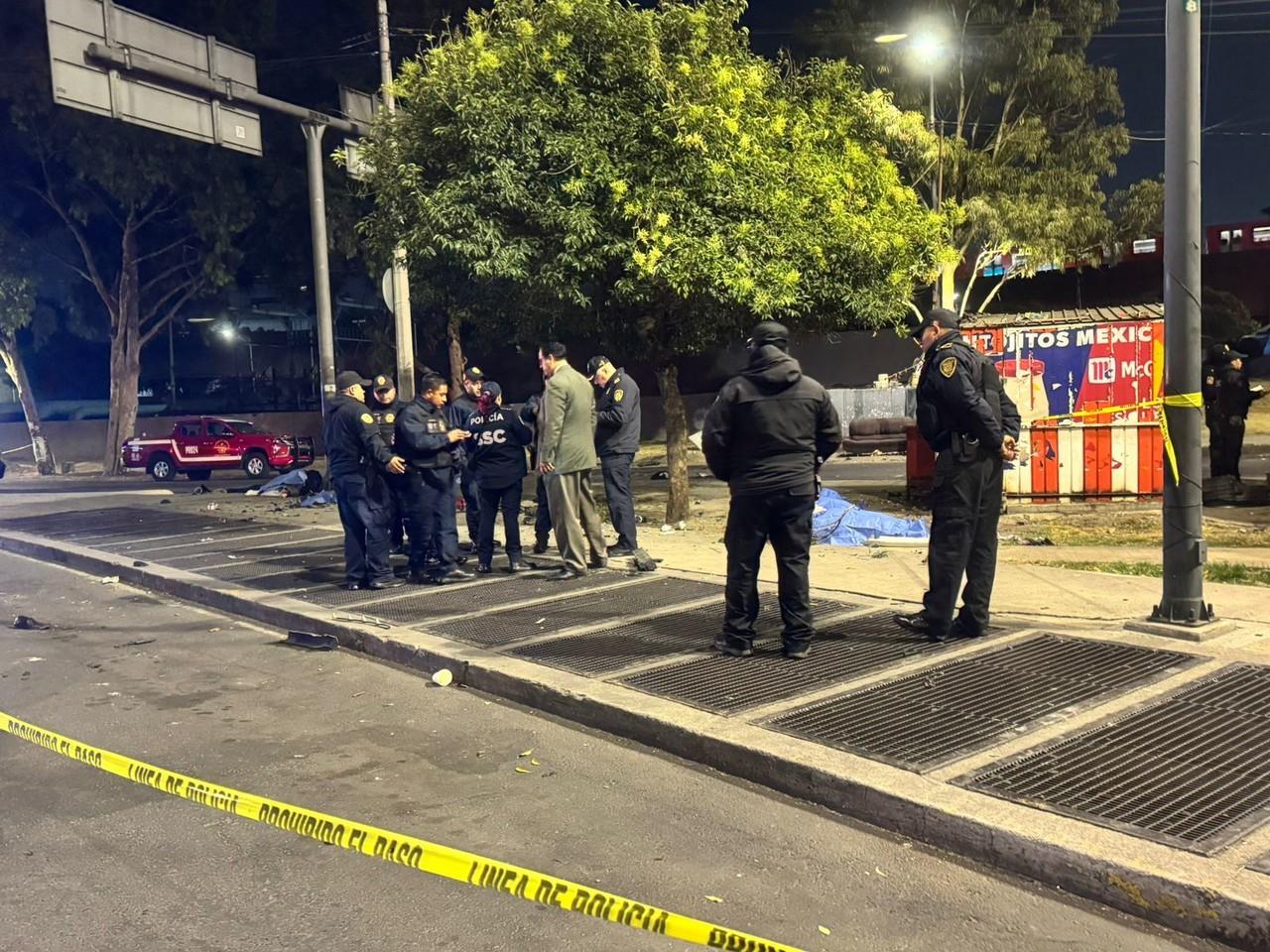 Accidente de auto con policías en la escena.    Foto: Ramón Ramírez