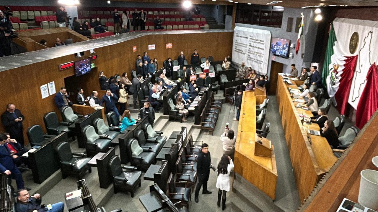 Congreso de Nuevo León. Foto: Armando Galicia