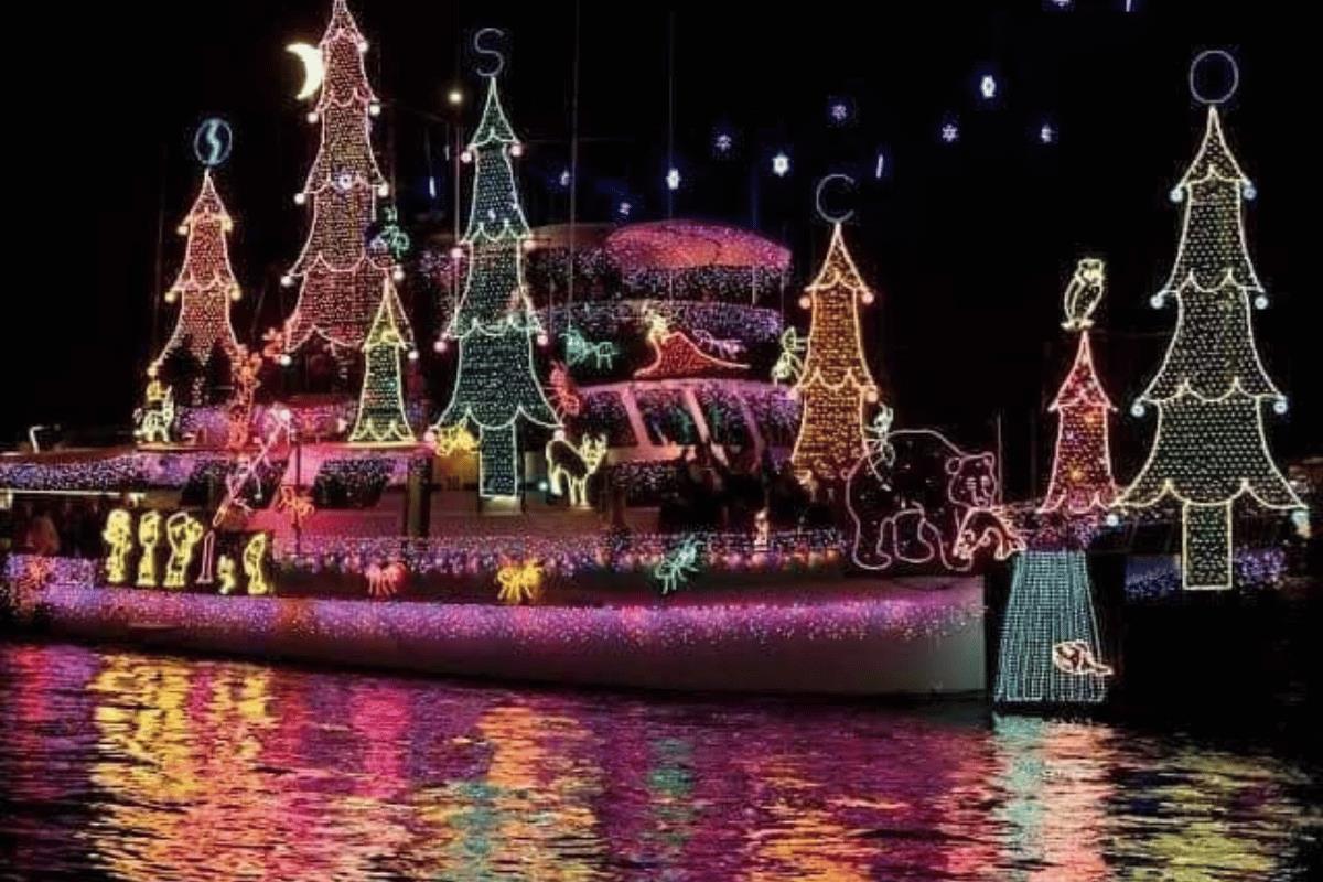 Desfile de barcos. Foto: Viajes Bibiana
