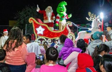 DIF Salinas Victoria lleva sorpresas navideñas a las colonias