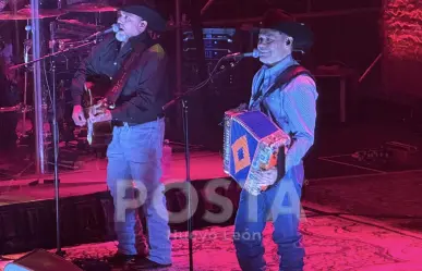 Intocable celebra 30 años de carrera con bailongo en Monterrey