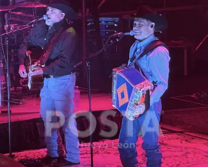 Intocable celebra 30 años de carrera con bailongo en Monterrey