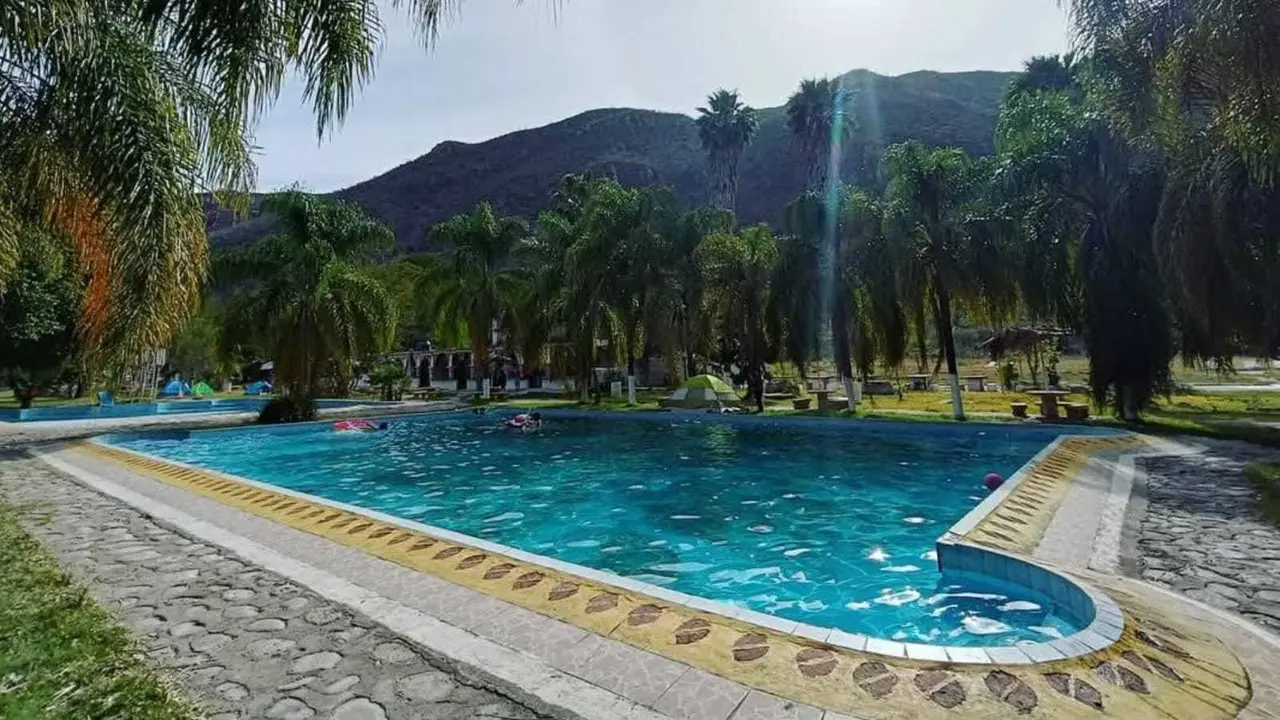 Este balneario de Mezquital está a 40 minutos de Durango y tiene aguas termales