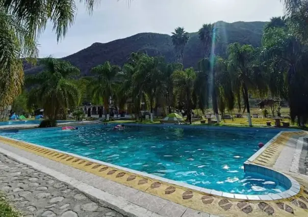 Este balneario de Mezquital está a 40 minutos de Durango y tiene aguas termales