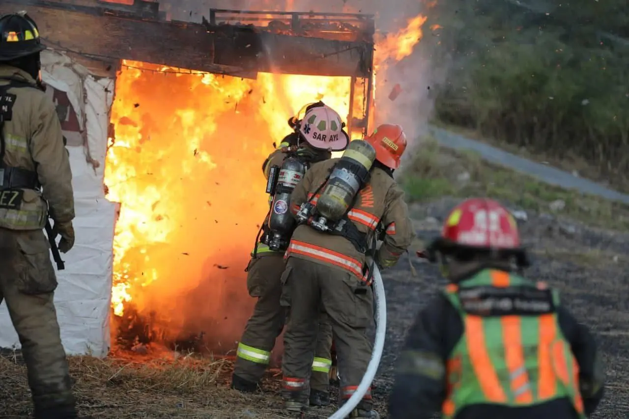 Accidentes navideños aumentan; sigue estos consejos de seguridad. Foto:  Protección Civil de Nuevo León.