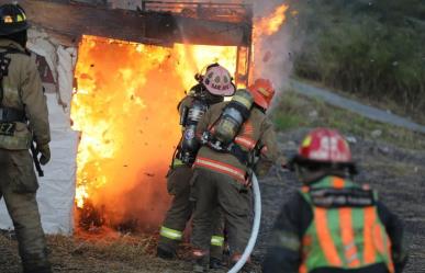 Bomberos de Nuevo León emiten recomendaciones para evitar incendios en época decembrina