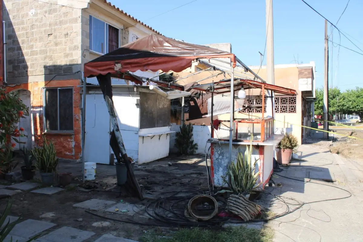 La joven que perdió la vida y su pareja cenaban en un puesto de tacos al momento de la violenta explosión. Foto: Axel Hassel