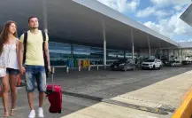 ¿Cuántos vuelos aterrizan en el Aeropuerto de Mérida cada mes?