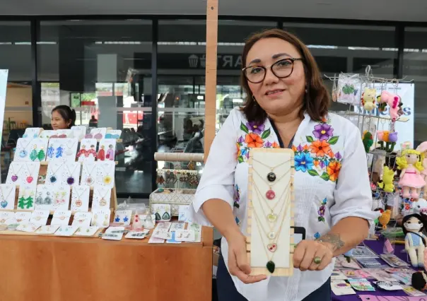 Gobierno del Estado impulsa la Gran Feria Navideña de mujeres en Plaza Grande