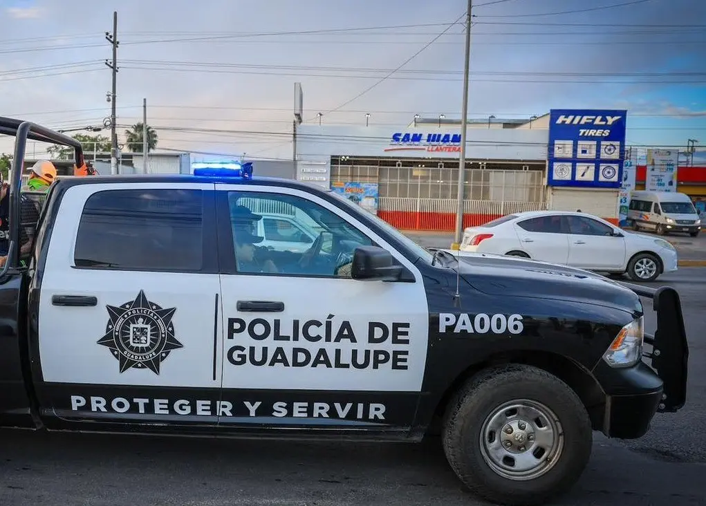 Unidad de la Policía de Guadalupe en la zona donde ocurrió la agresión. Foto: Policía de Guadalupe.