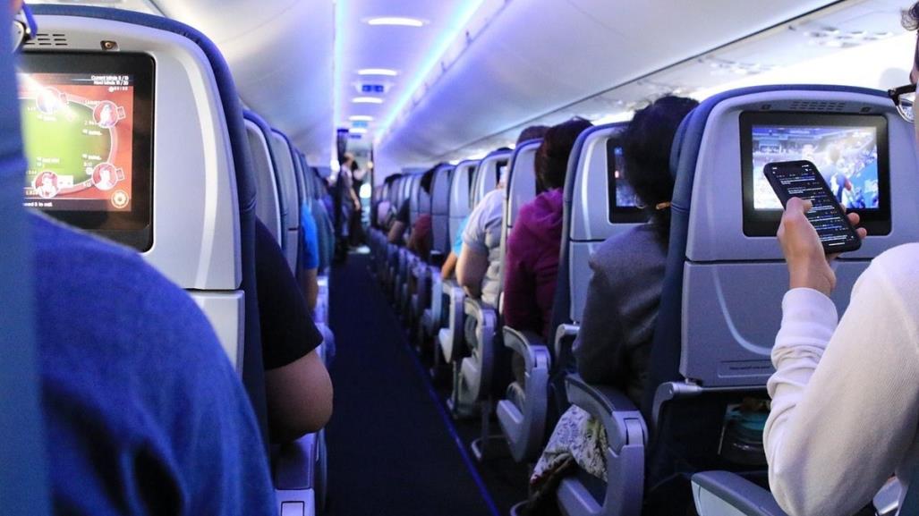 ¿Viajas con un bebé en avión? Estas son las recomendaciones que debes seguir