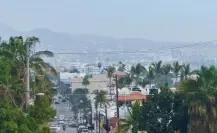 Incendio en relleno sanitario de Los Cabos contamina el aire; cierra ventanas y usa cubrebocas