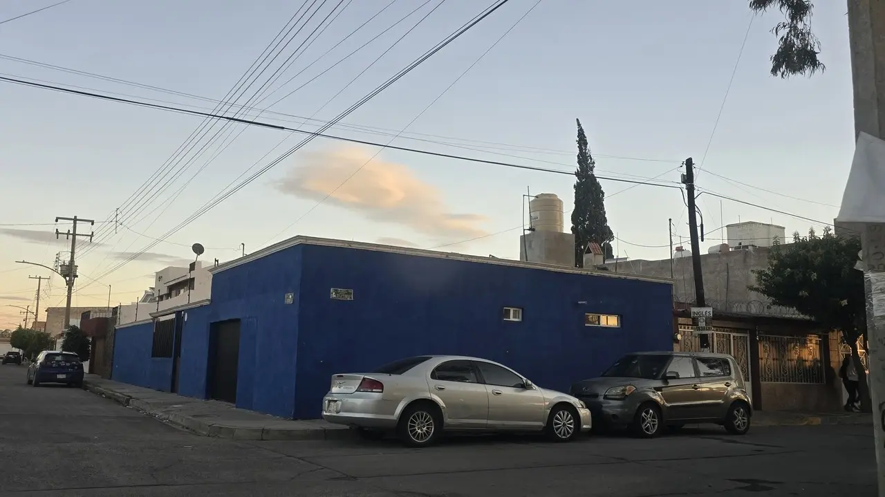 En POSTA Durango te damos a conocer cuanto tendrías que pagar por la infracción de obstruir la visibilidad de las esquinas. Foto: Gerardo Lares.