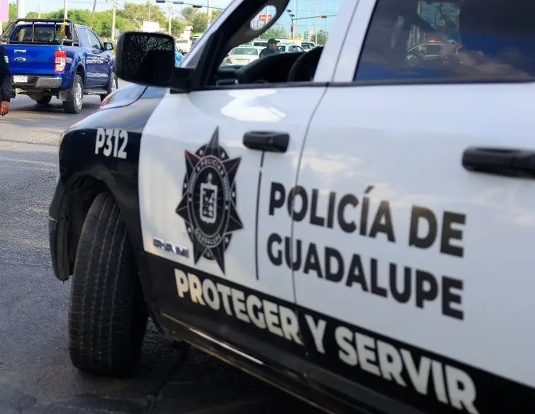 Policía de Guadalupe en la zona donde ocurrió la agresión. Foto: Policía de Guadalupe.