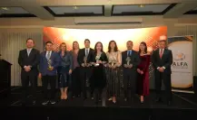 Presidenta Carmen Canturosas recibe el premio ALFA por tener la aduana número uno en América Latina