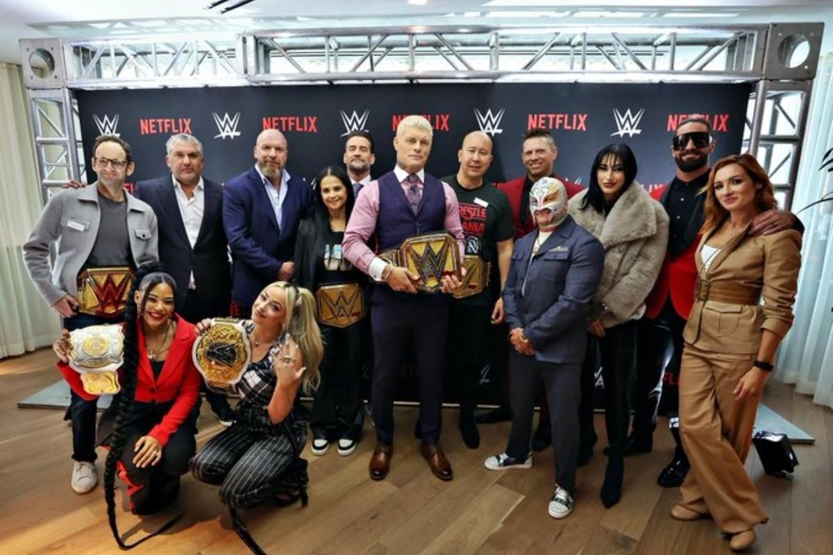 Luchadores de WWE en evento de Netflix Foto: X(Twitter) @WeWantCody_